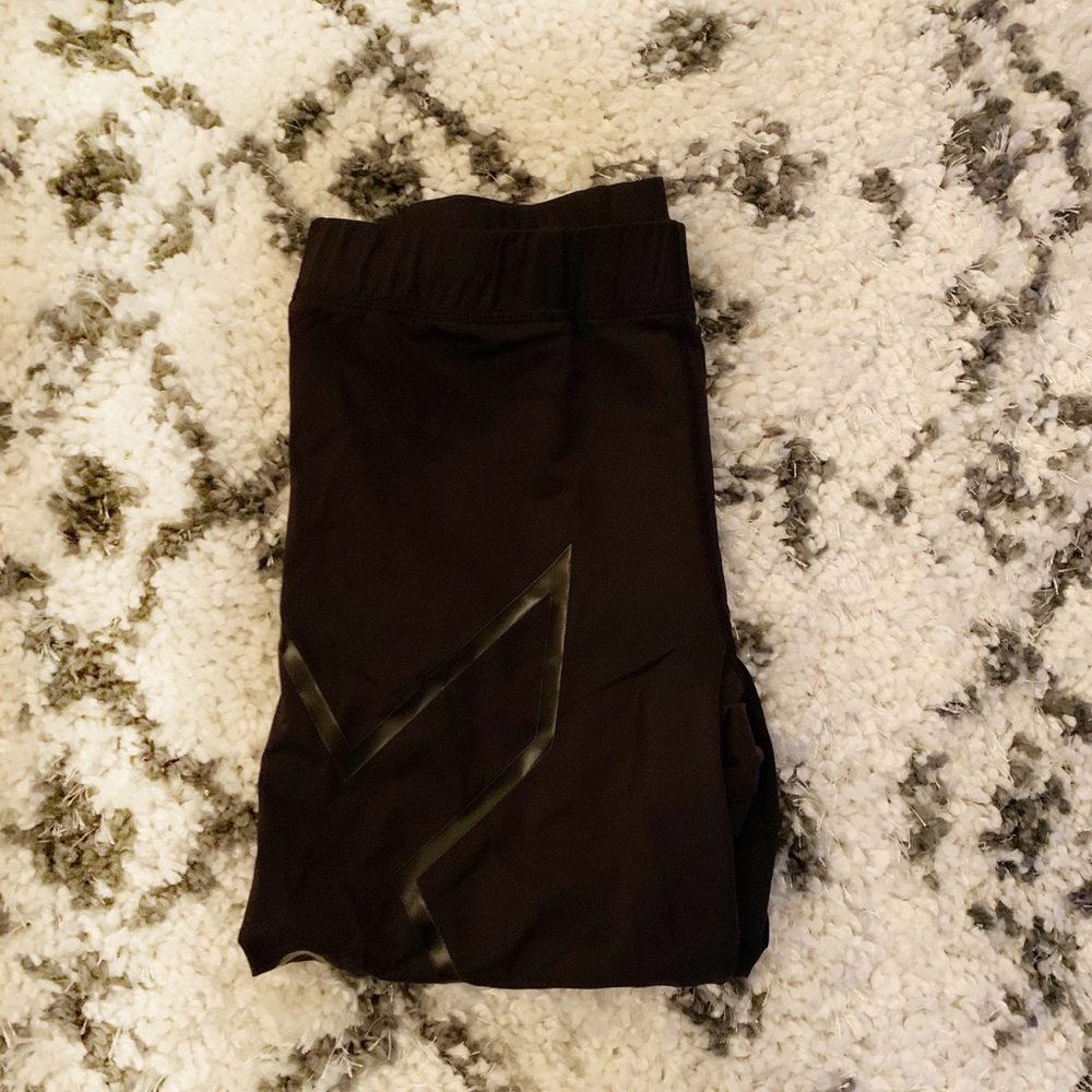 2XU Compression Capri Leggings